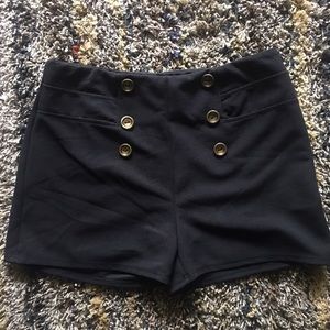 High-waisted Shorts
